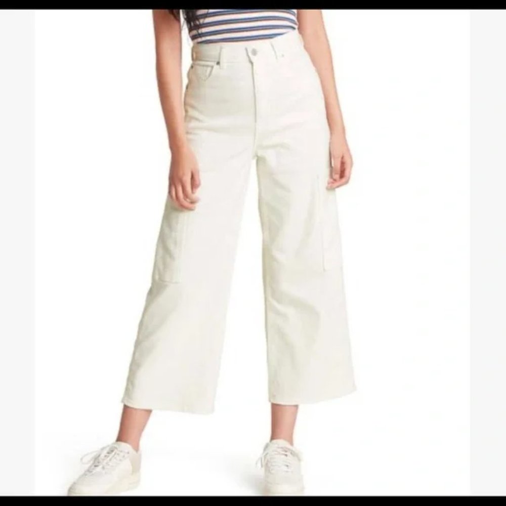 Levis white wide leg jeans